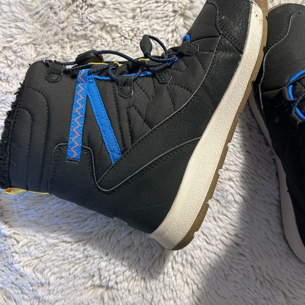 Merrell Kids Black and Blue Rain & Snow Boots size 4 - Picture 3 of 9
